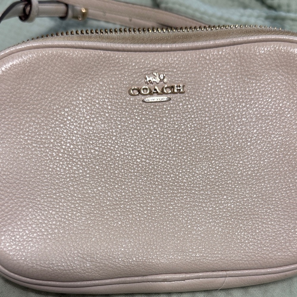 Coach Women's Beige Crossbody Bag
